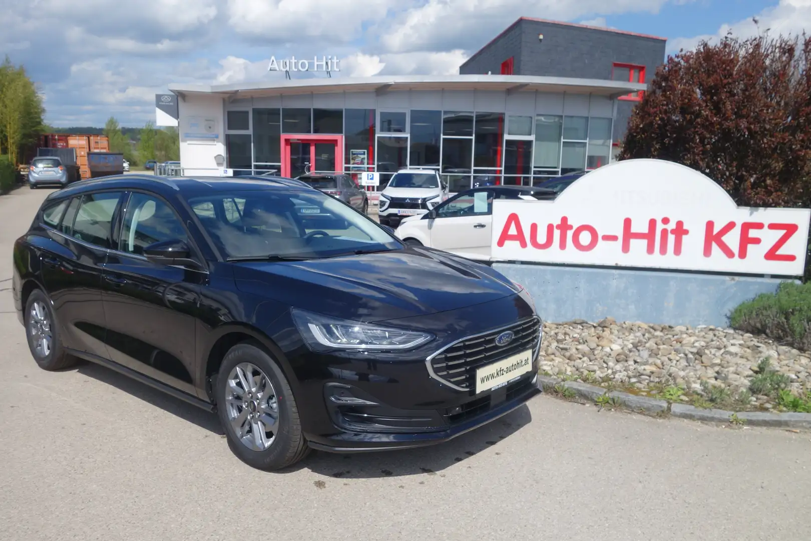 Ford Focus 1,5 TDCi Titanium Aut.*Winterpaket/Kamera* Schwarz - 1