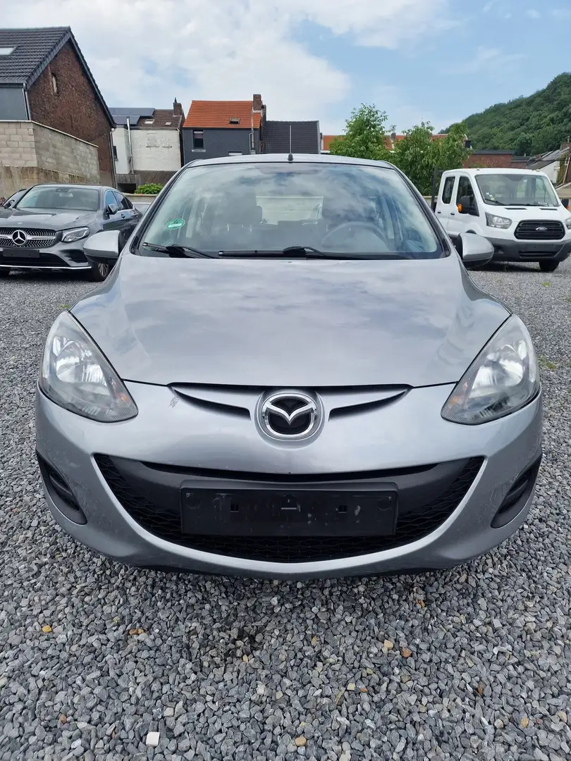 Mazda 2 1.3i Active Gris - 2