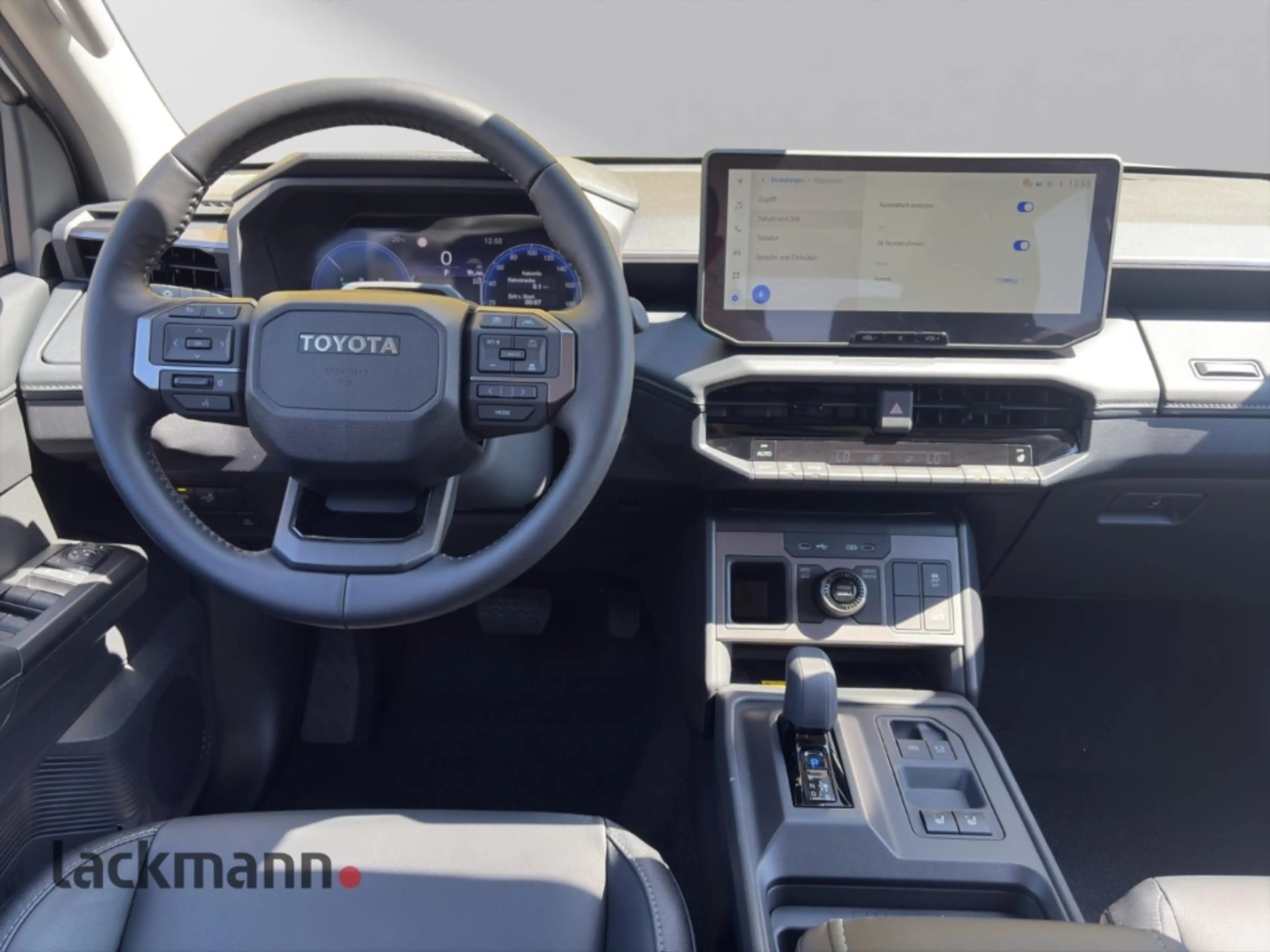 Toyota Hilux Double Cab BEV Executive 59,2kWh AWD — photo 10