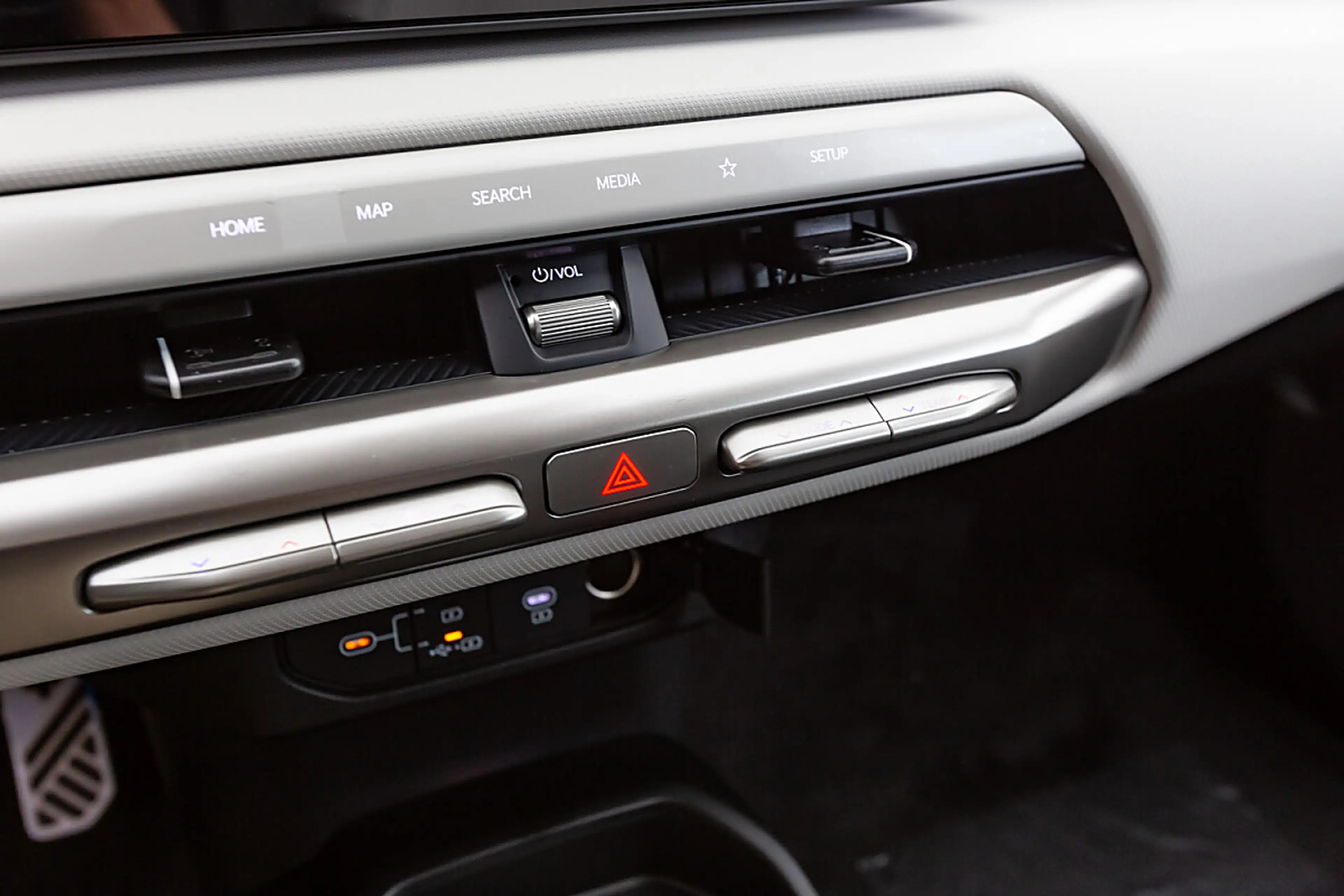 Kia EV4 HB FWD 81,4kWh GT-Line — photo 9