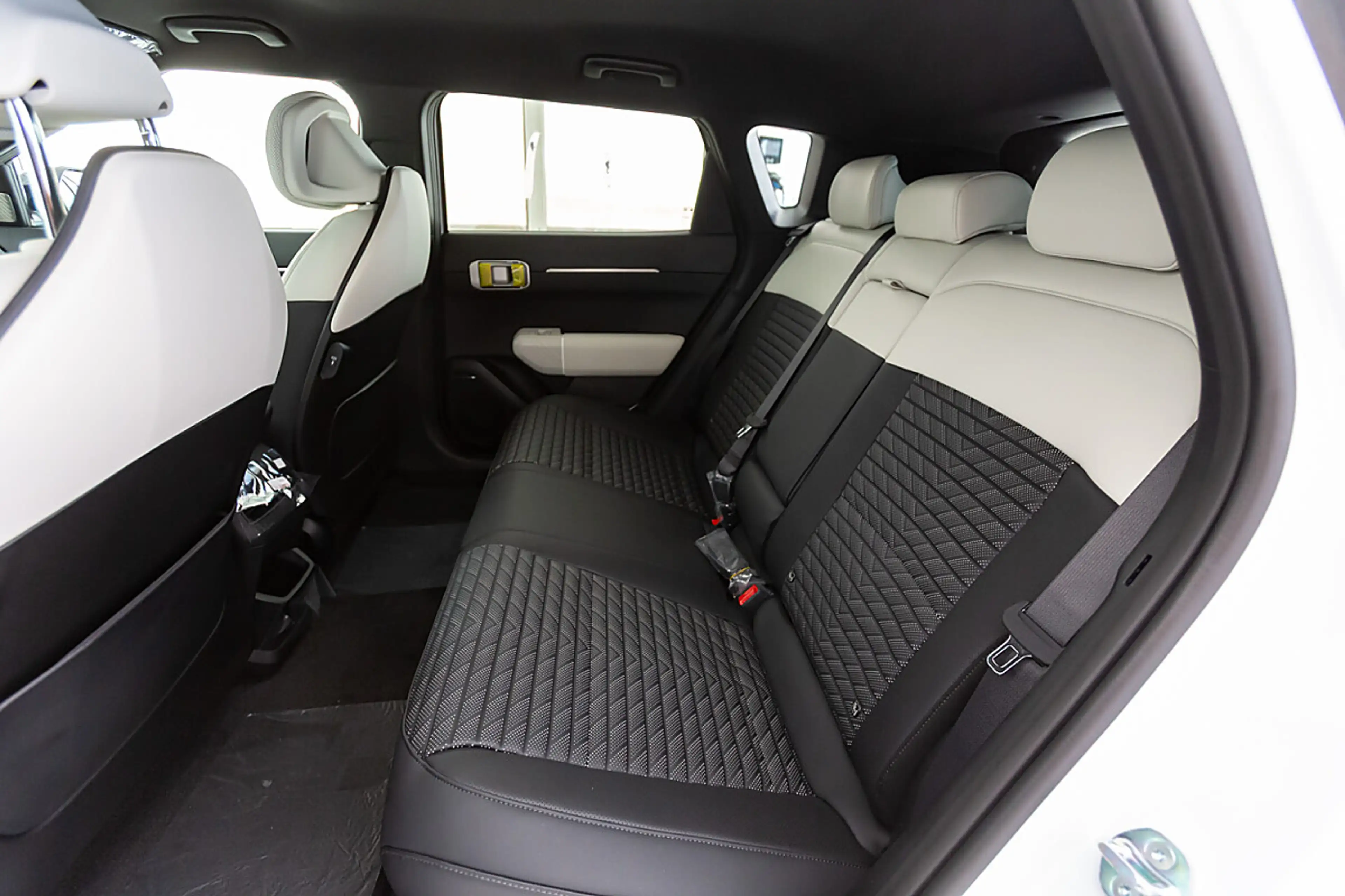 Kia EV4 HB FWD 81,4kWh GT-Line — photo 14