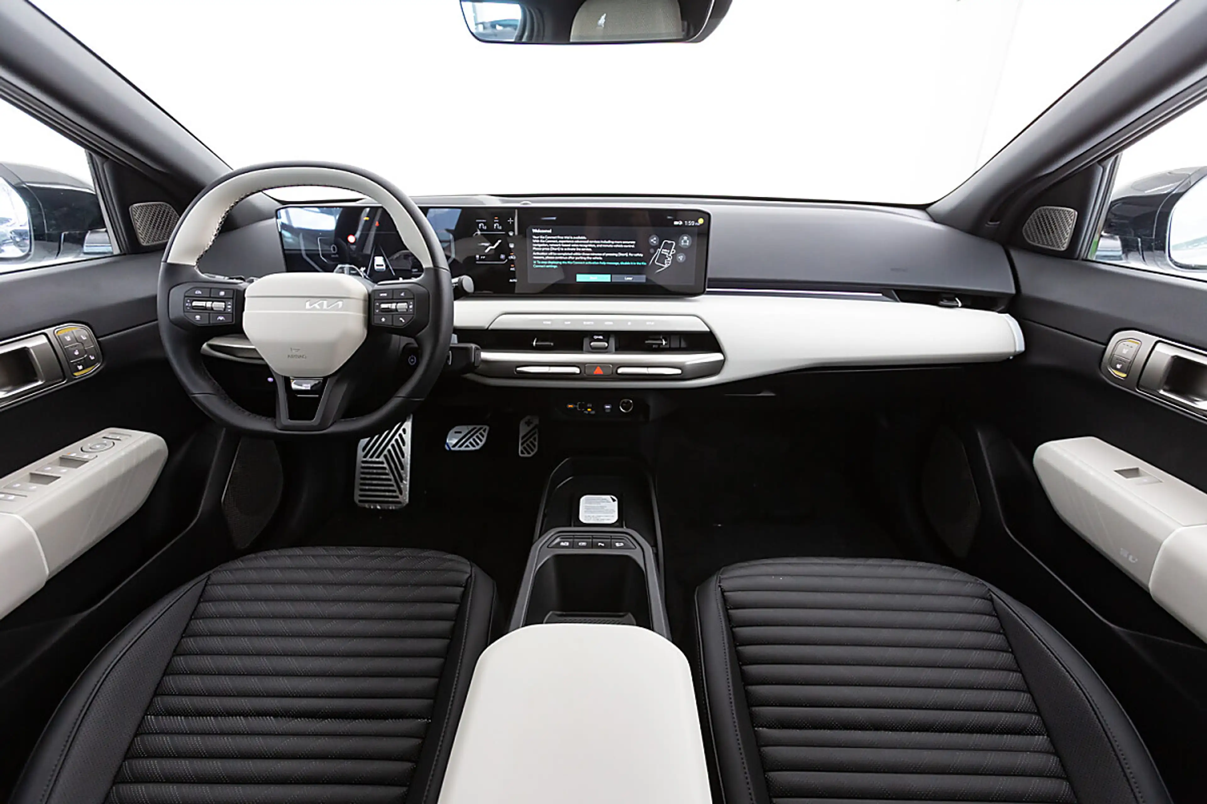 Kia EV4 HB FWD 81,4kWh GT-Line — photo 5