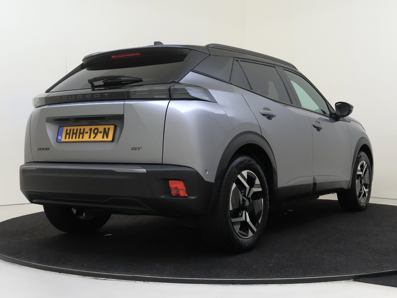 Peugeot e-2008 EV GT Avantage 54 kWh — photo 11