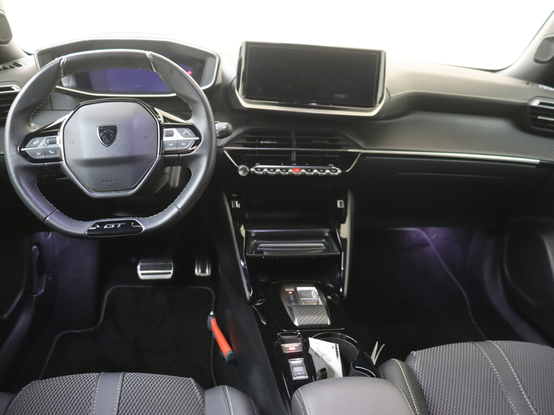 Peugeot e-2008 EV GT Avantage 54 kWh — photo 5
