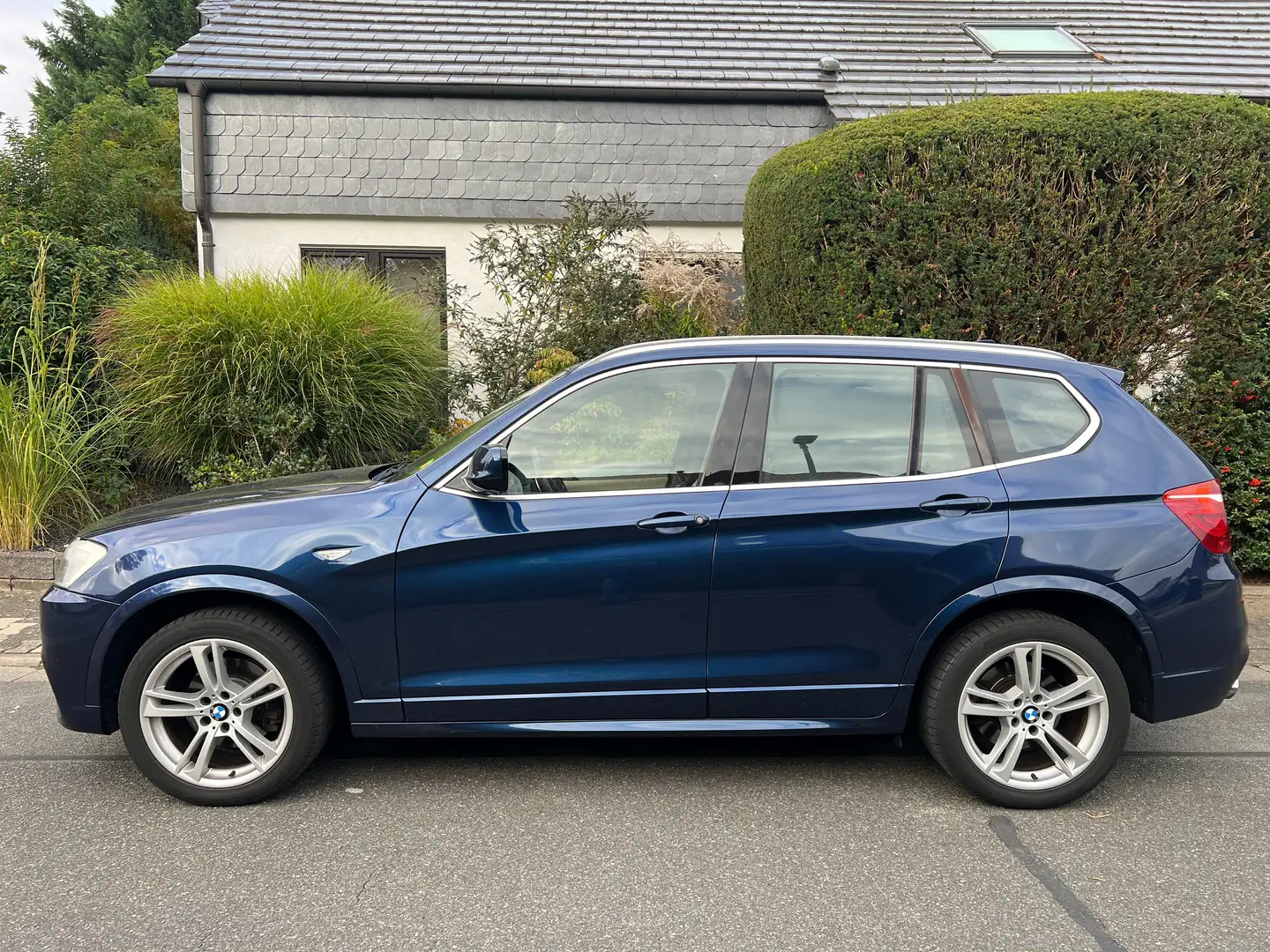 BMW X3 X3 xDrive35d M-Sport-Aut. Pano HUD Leder Navi Blue - 1