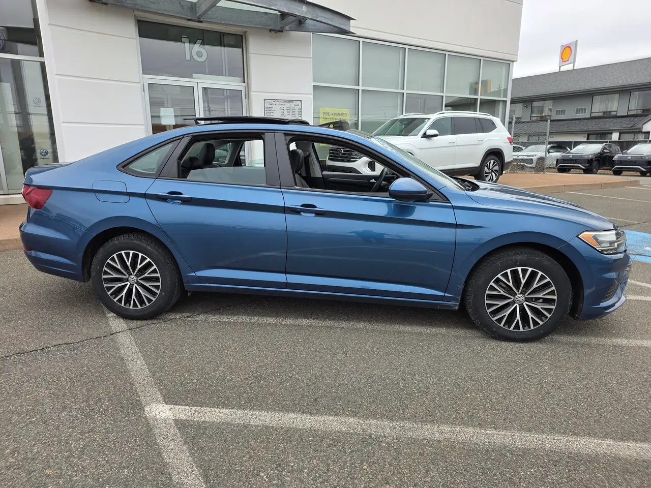 Volkswagen Jetta снимка Volkswagen Jetta