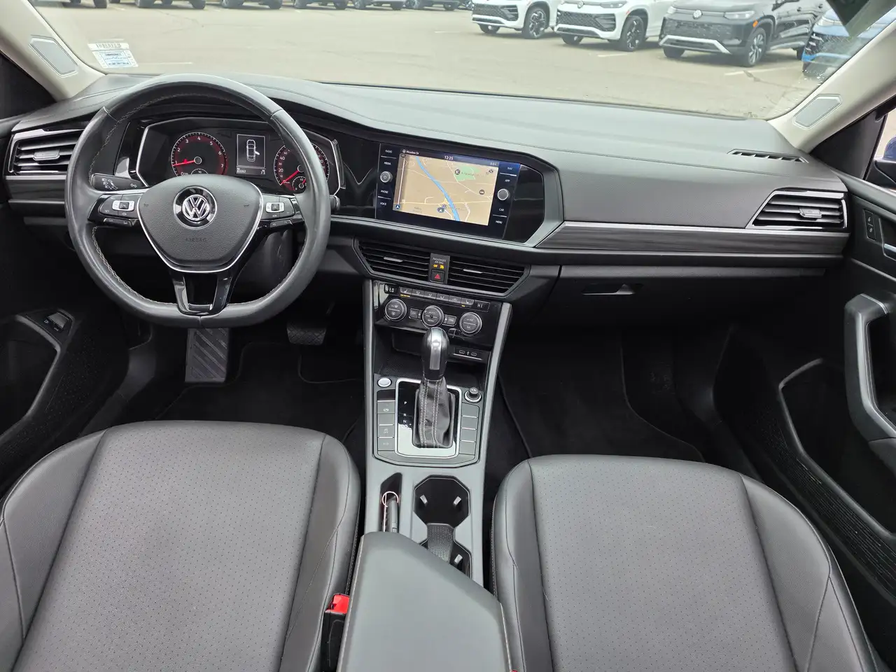 Volkswagen Jetta снимка Volkswagen Jetta