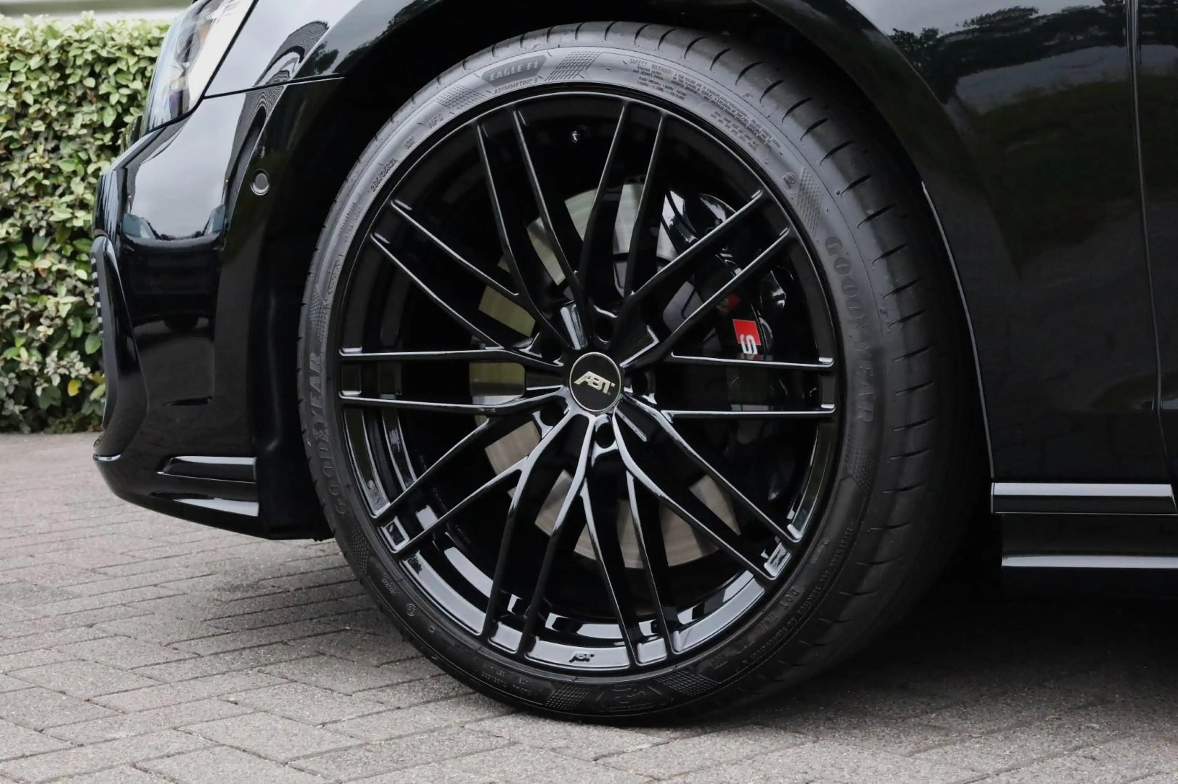 Audi S8 4.0 TFSI B&O Advance l ABT l Head-up l Standkachel — photo 44
