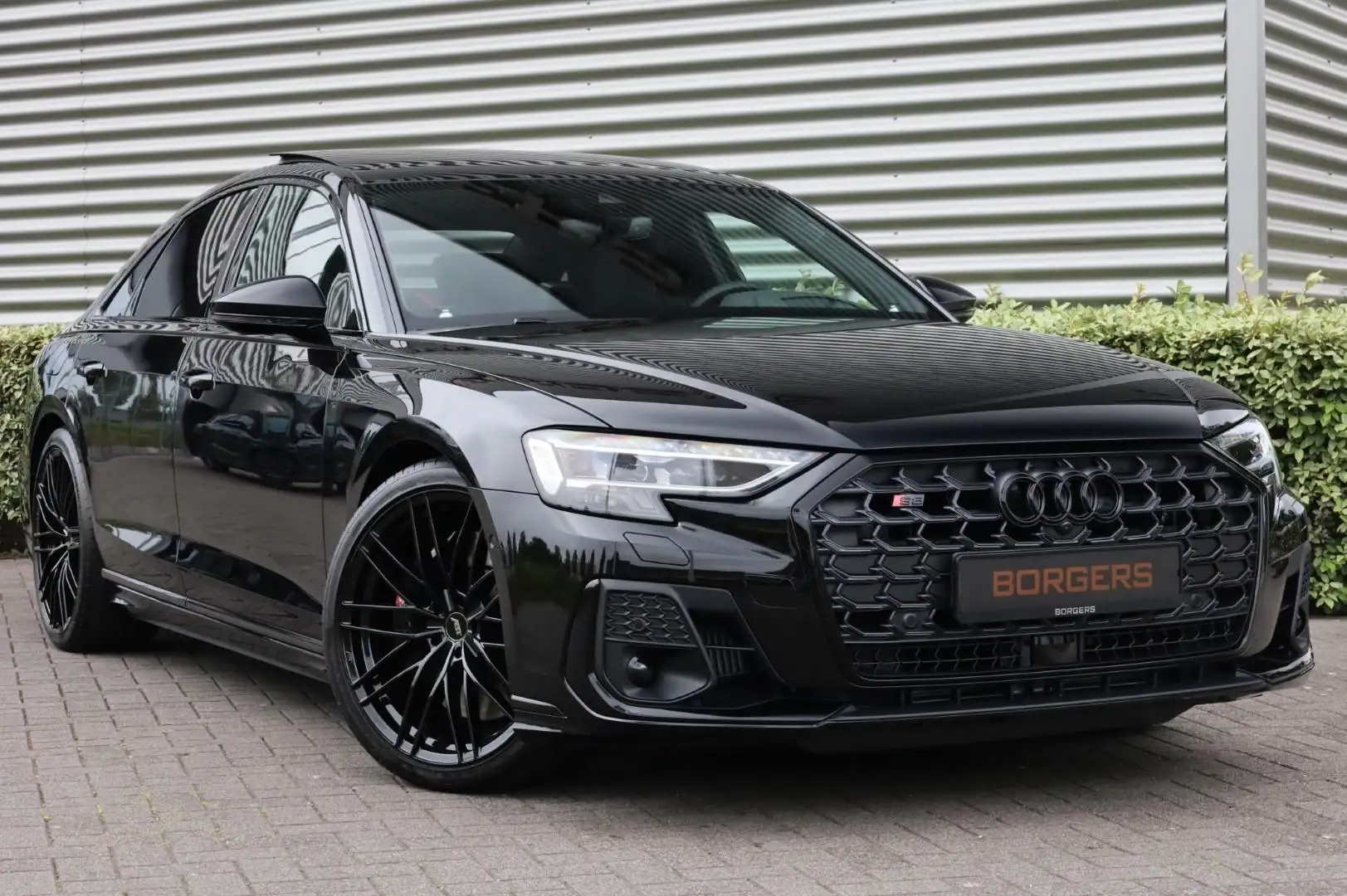 Audi S8 4.0 TFSI B&O Advance l ABT l Head-up l Standkachel Zwart - 1