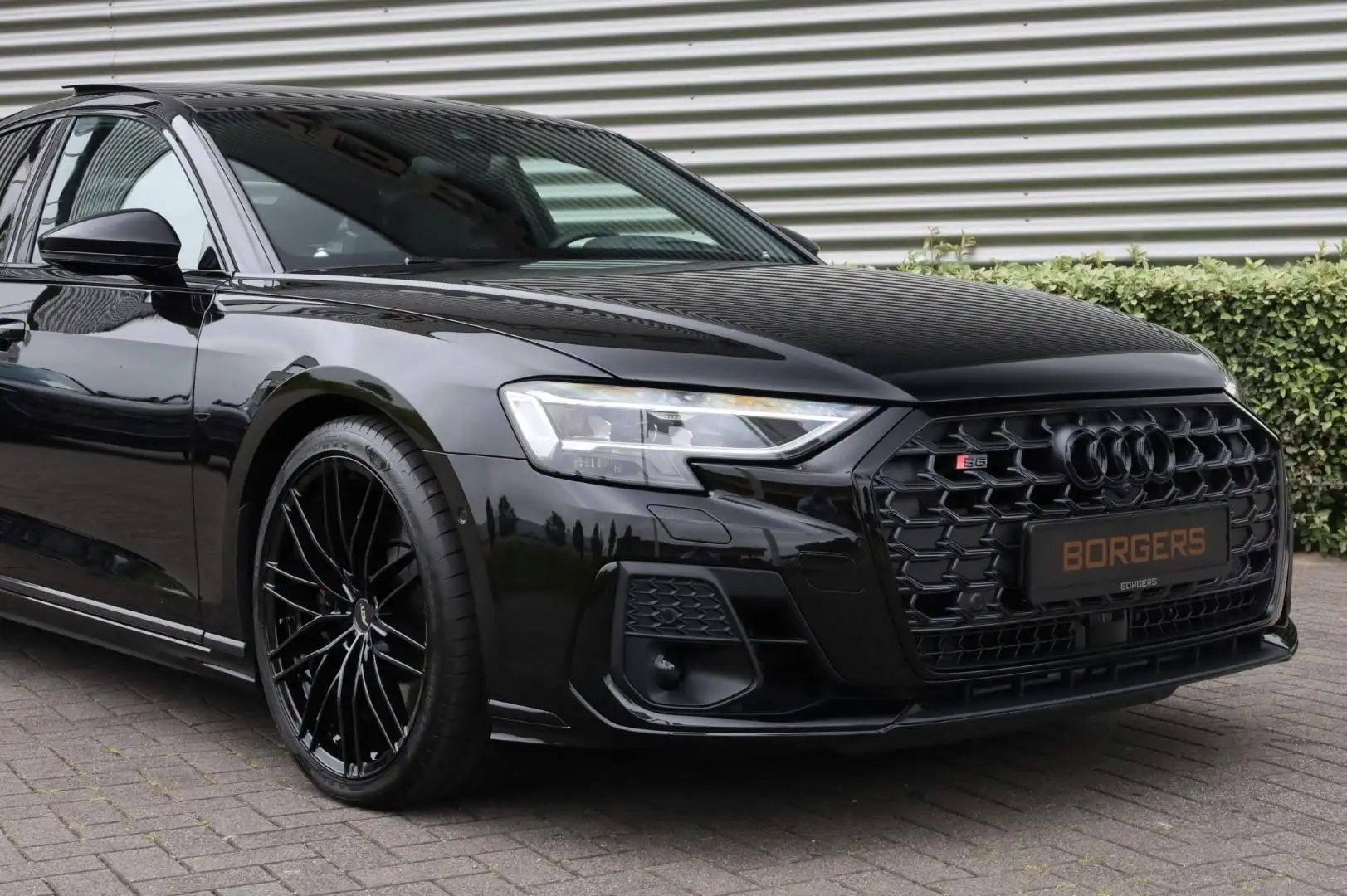Audi S8 4.0 TFSI B&O Advance l ABT l Head-up l Standkachel Zwart - 2