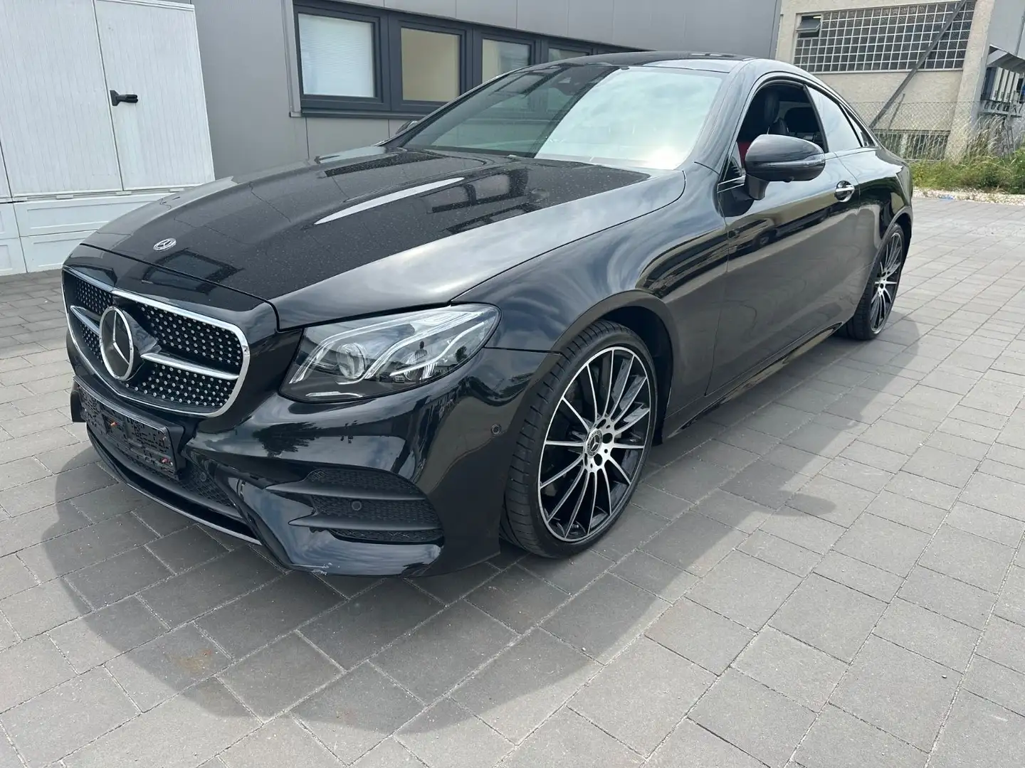 Mercedes-Benz E 400 E -Klasse Coupe E 400 4Matic AMG-Line *Kam.360* Noir - 1