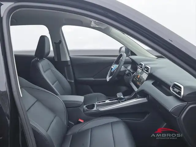 MG ZS view 11