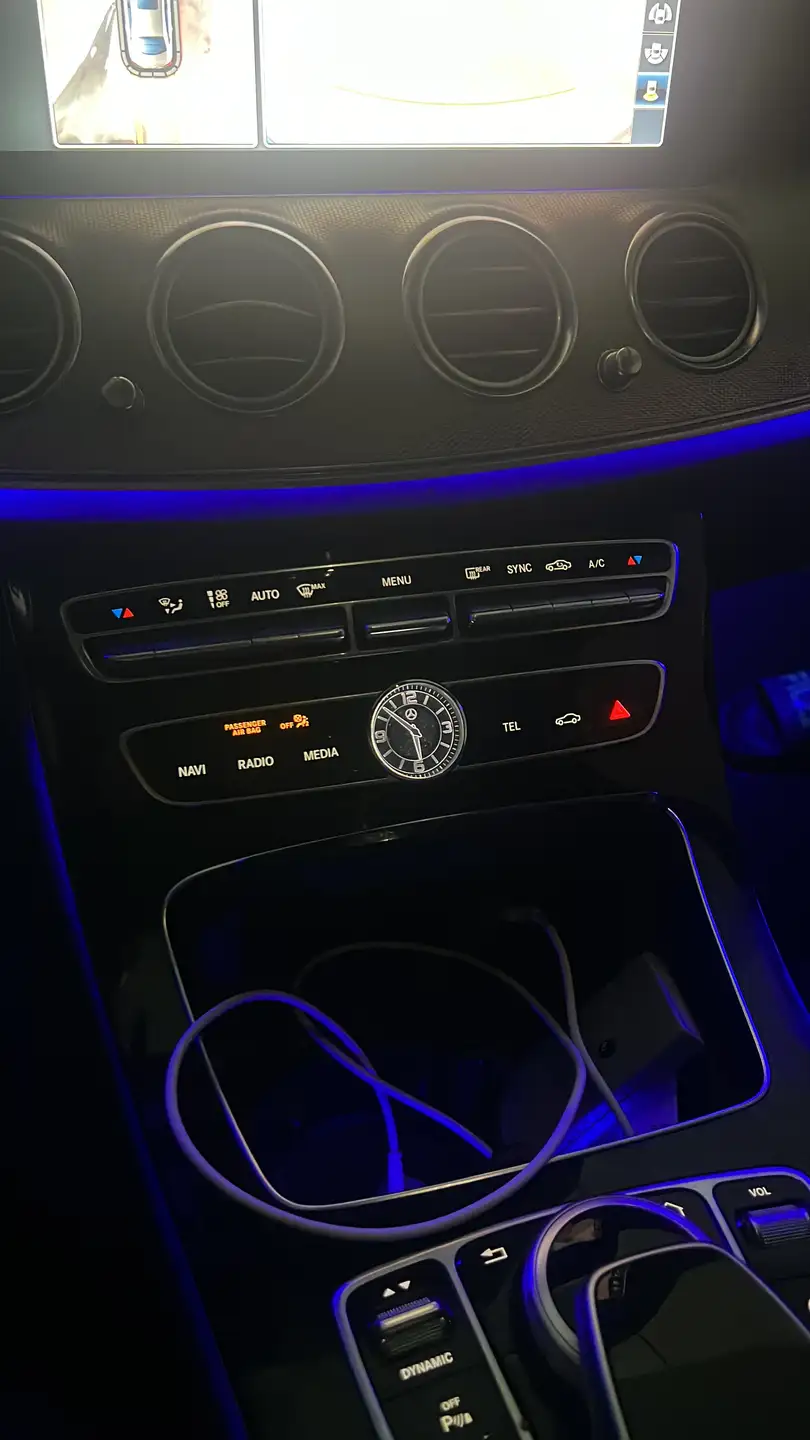 벤츠 E-클래스 E 250 2017 실버 사진 7