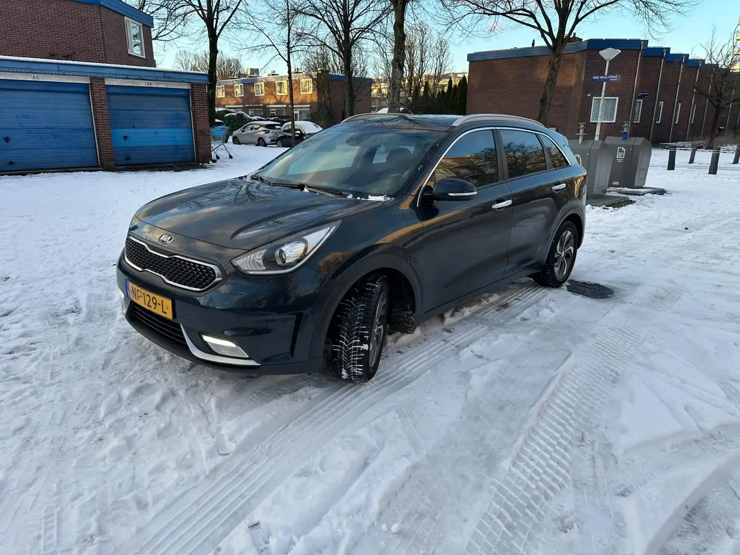 Kia Niro 1.6 GDi Hybrid First Edition NAP Cruise Blau - 1