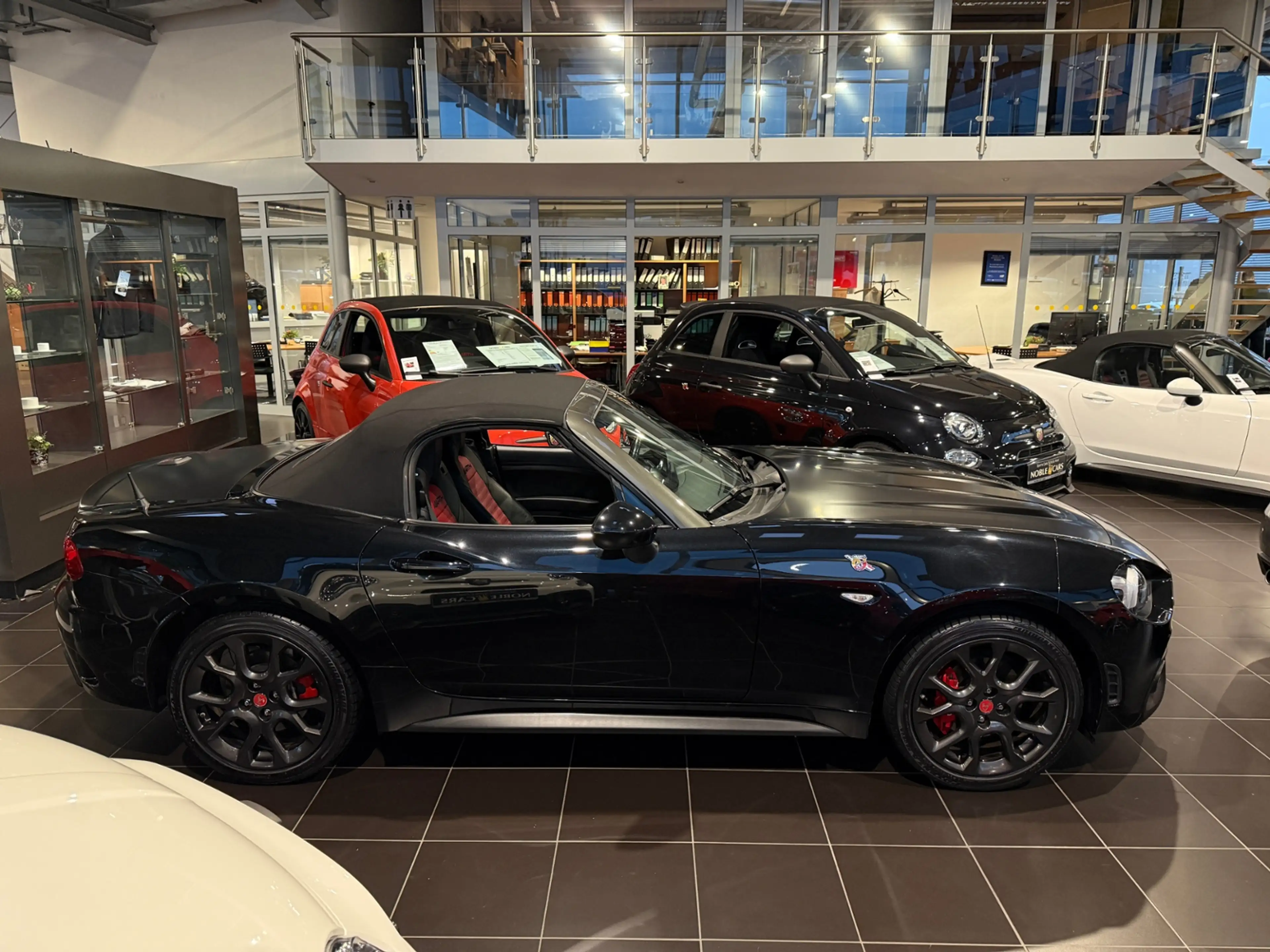 Abarth 124 Spider 1.4 MultiAir Turbo Turis. BOSE — photo 7
