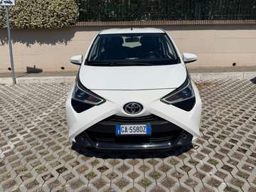 Aygo 5p 1.0 x-cool 72cv