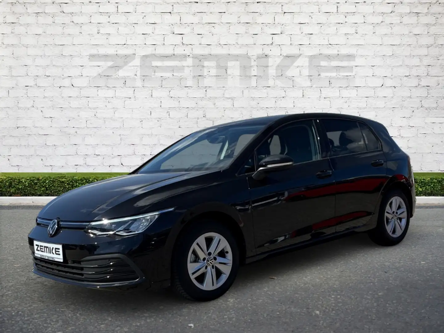 Volkswagen Golf VIII 1.5 eTSI DSG Life Navi Digitales Cockpit LED Nero - 1
