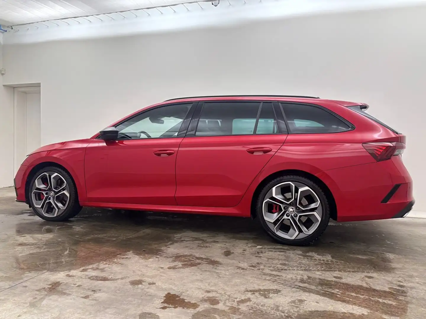 Skoda Octavia 2.0 TSI RS DSG Combi GPS Camera Crystal Lighting P Rood - 2