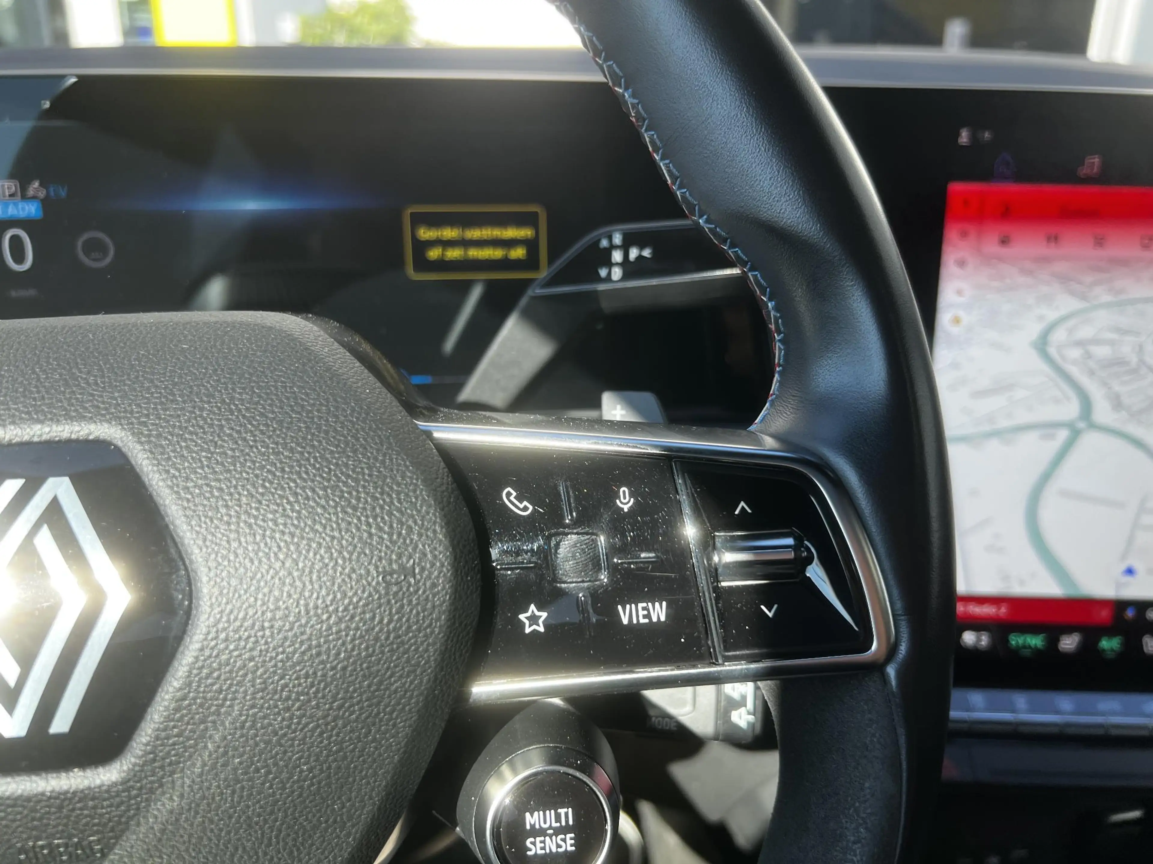 Renault Espace E-Tech full hybrid 200 esprit Alpine 7p. | Apple C — photo 23