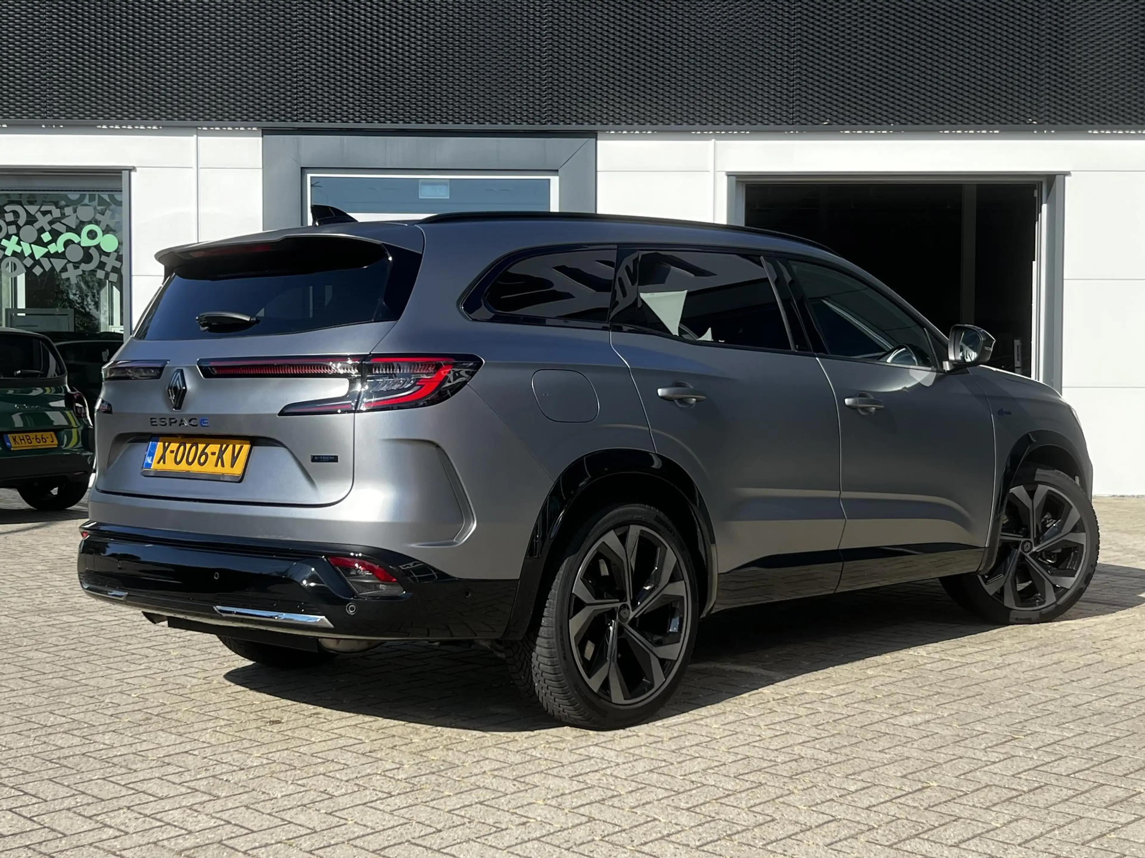 Renault Espace E-Tech full hybrid 200 esprit Alpine 7p. | Apple C — photo 2
