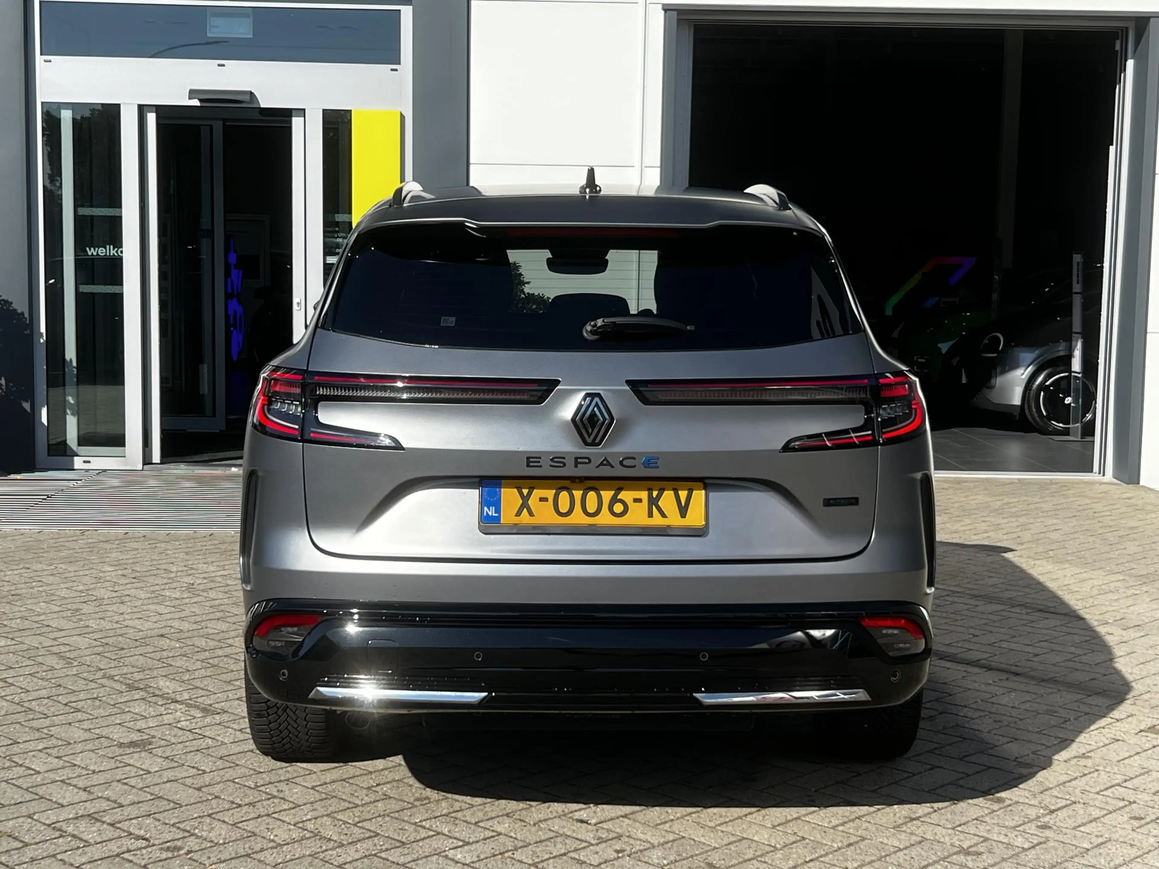 Renault Espace E-Tech full hybrid 200 esprit Alpine 7p. | Apple C — photo 20