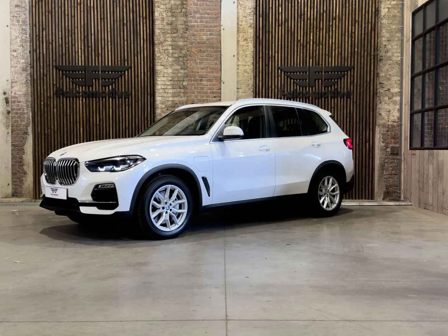 BMW X5 xDrive45e*PHEV*LUCHTVERING*WIFI*KEYLESS*NAVI PRO* Blanco - 2