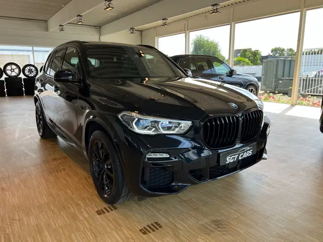 BMW X5 45e xDrive - Pano - Laser - H&K - Head-up - Driving & Parking Assist - Camera - Ak. glas - Keyless - Comfort Seats