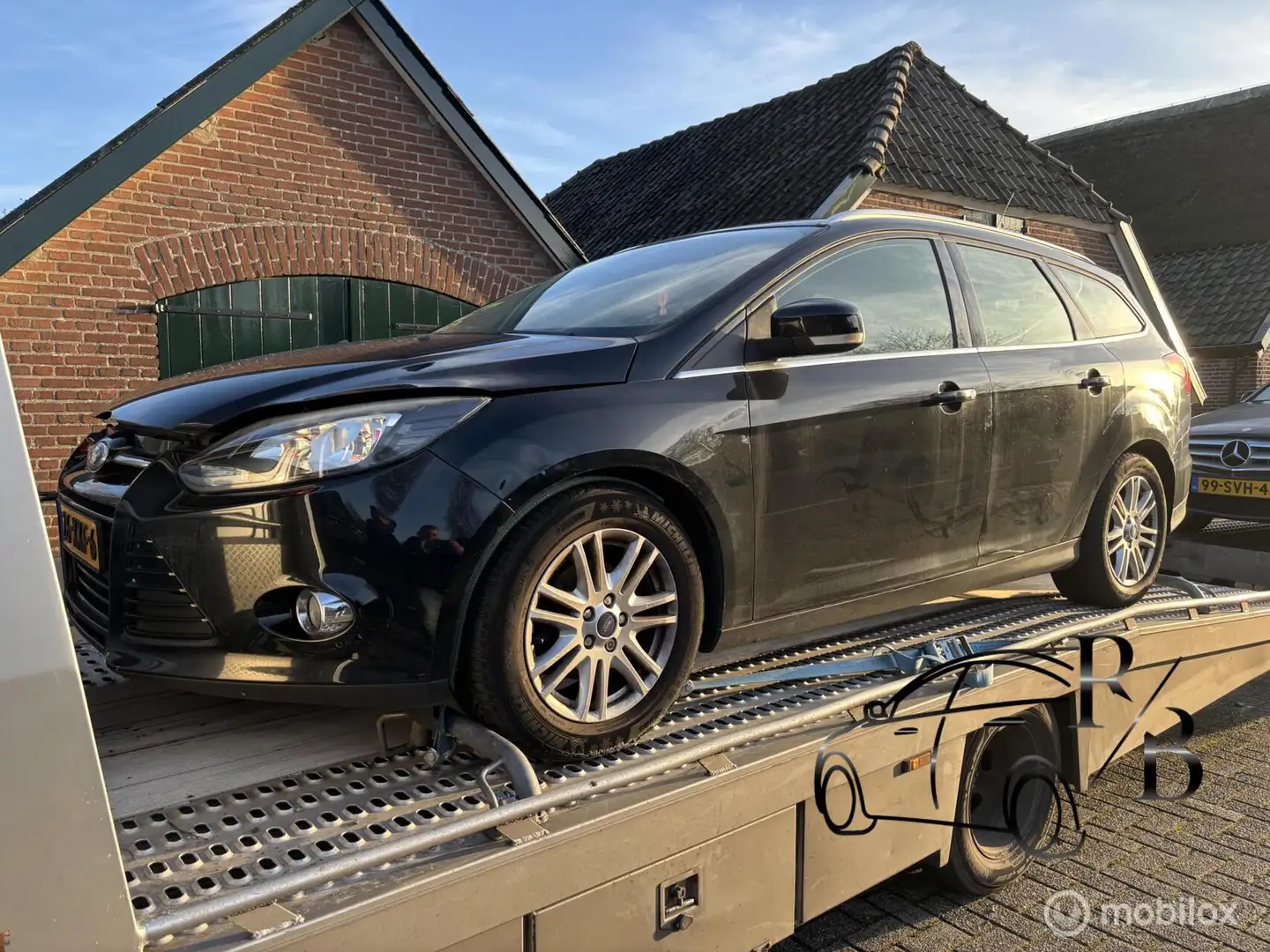 Ford Focus Wagon 1.0 EcoBoost Titanium distributie defect Schwarz - 1