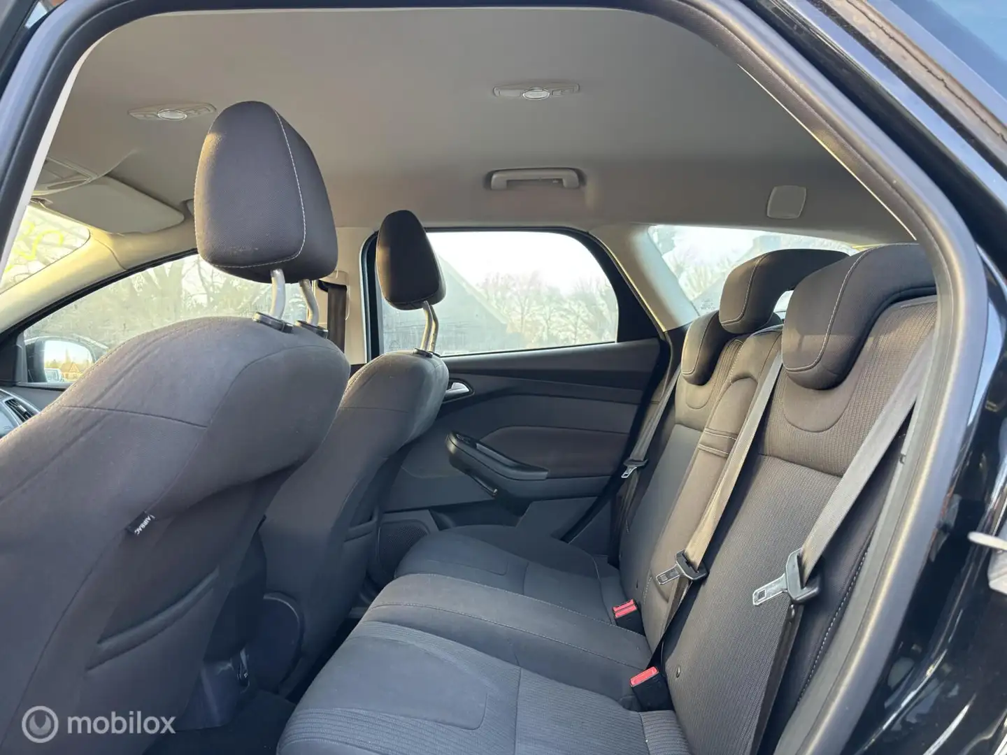 Ford Focus Wagon 1.0 EcoBoost Titanium distributie defect Schwarz - 2