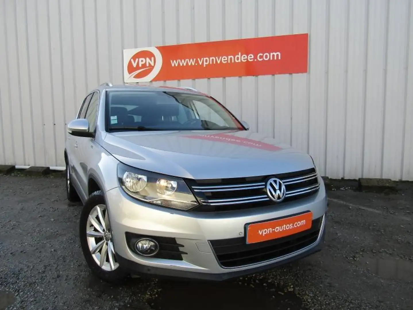 Volkswagen Tiguan 1.4 TSI 125ch BlueMotion Technology Lounge Gris - 2