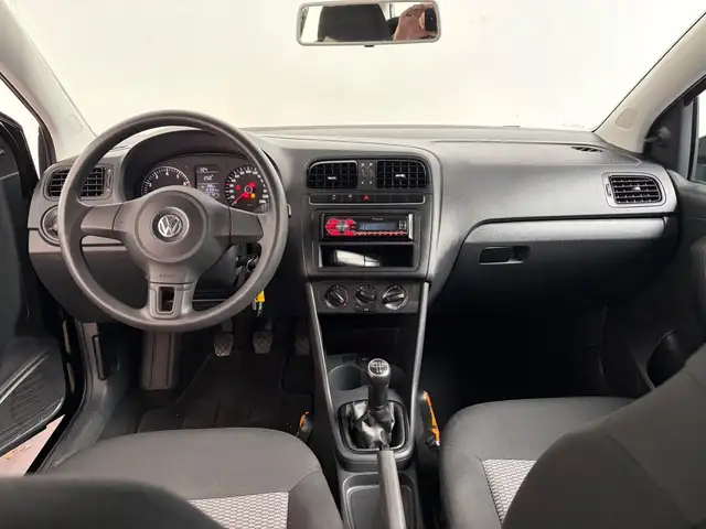 Volkswagen Polo view 14