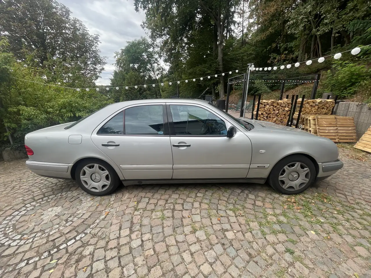 Mercedes-Benz E 230 Avantgarde, foto 2