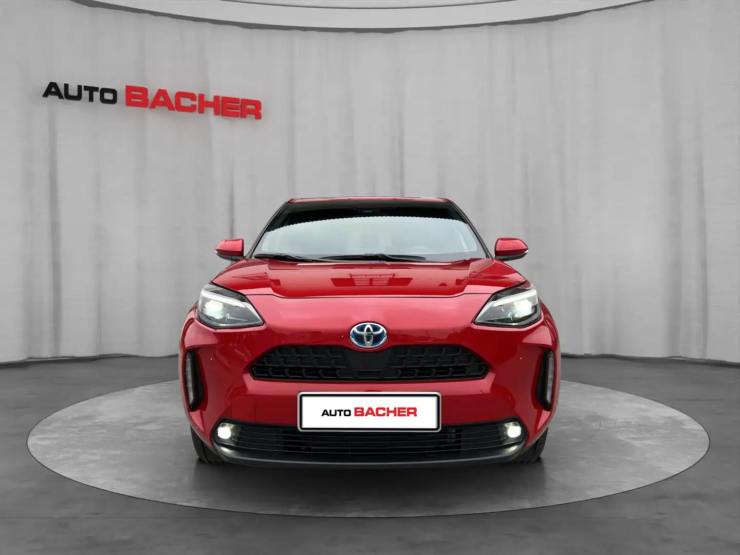 Toyota Yaris Cross 1,5 VVT-i Hybrid Active Drive Rouge - 2