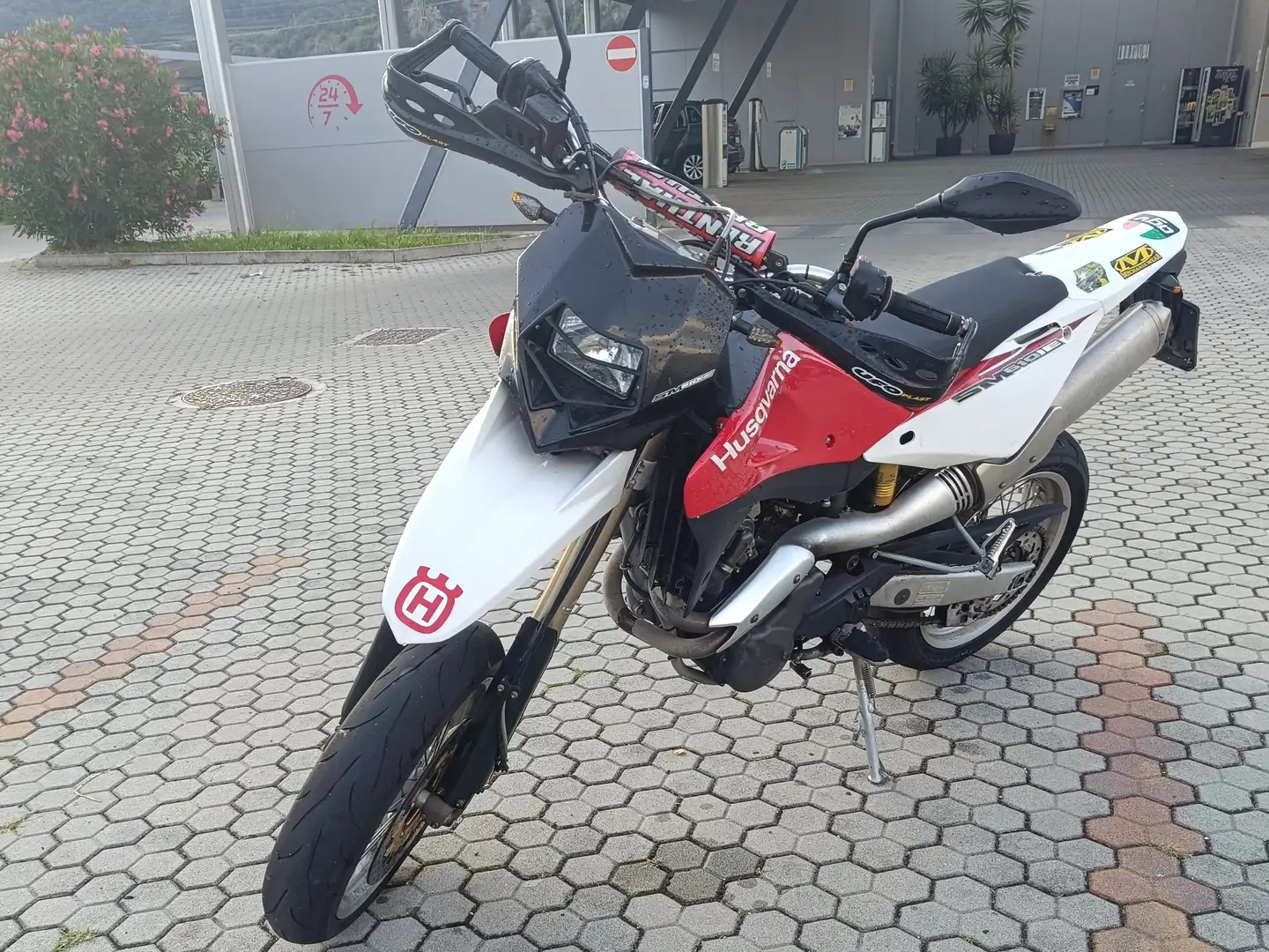 Husqvarna SM 610 IE - 1