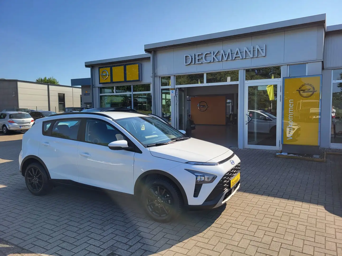 Hyundai BAYON 1.2 SHZ RFK PDC LM Allwetter Weiß - 2