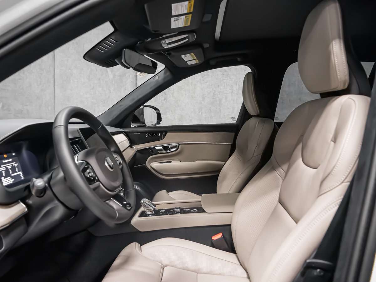2026 Volvo XC90 Ultra 7-Seater (Dark Theme) thumb 12