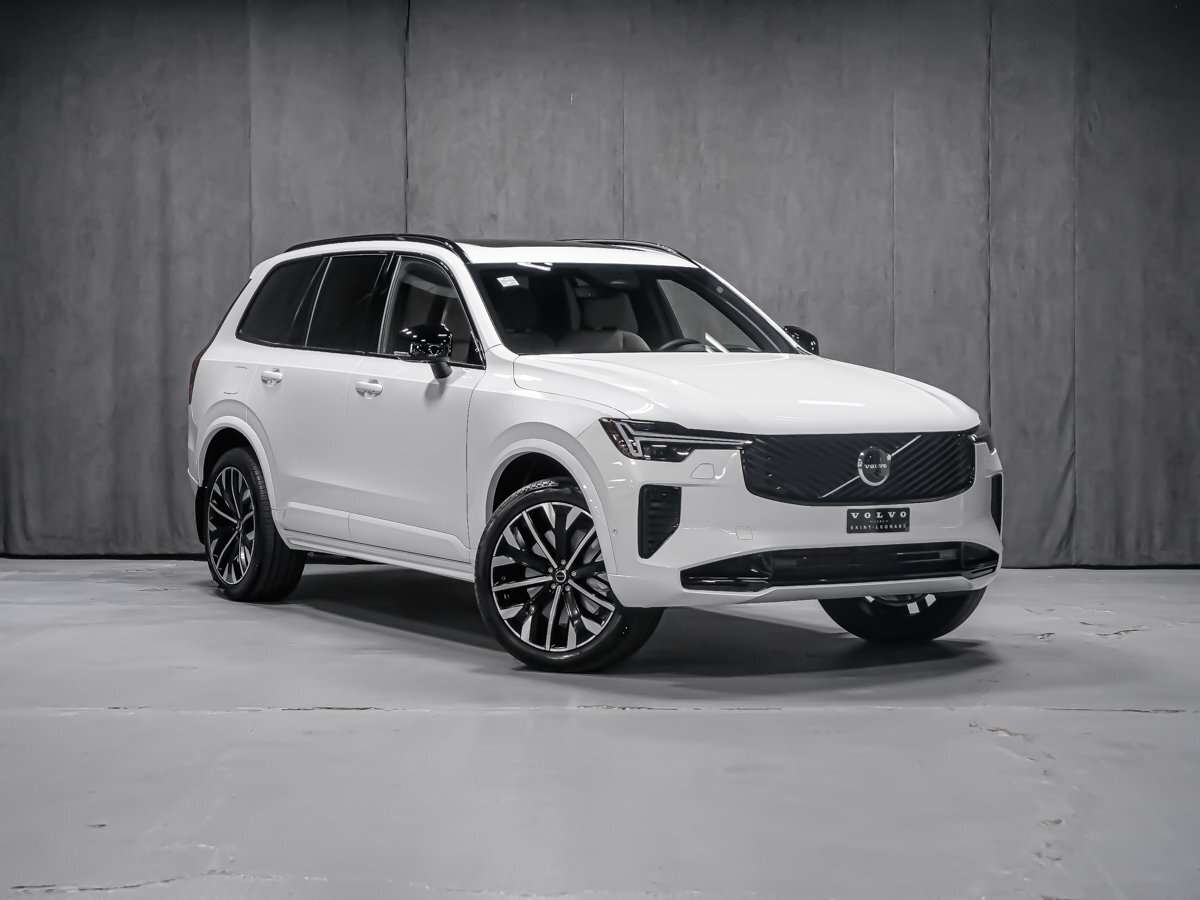 2026 Volvo XC90 Ultra 7-Seater (Dark Theme) alt 2