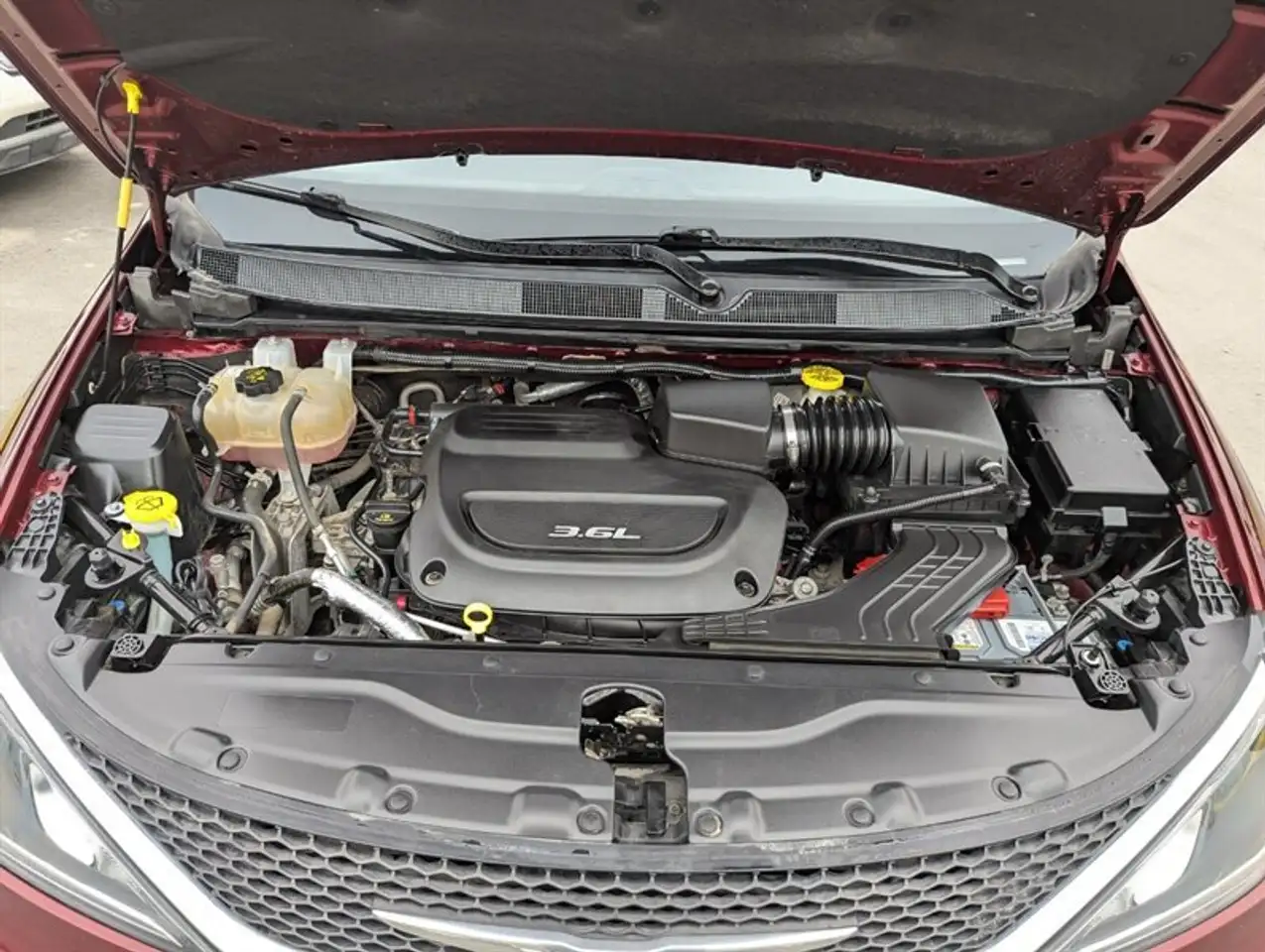 Chrysler Pacifica photo Chrysler Pacifica