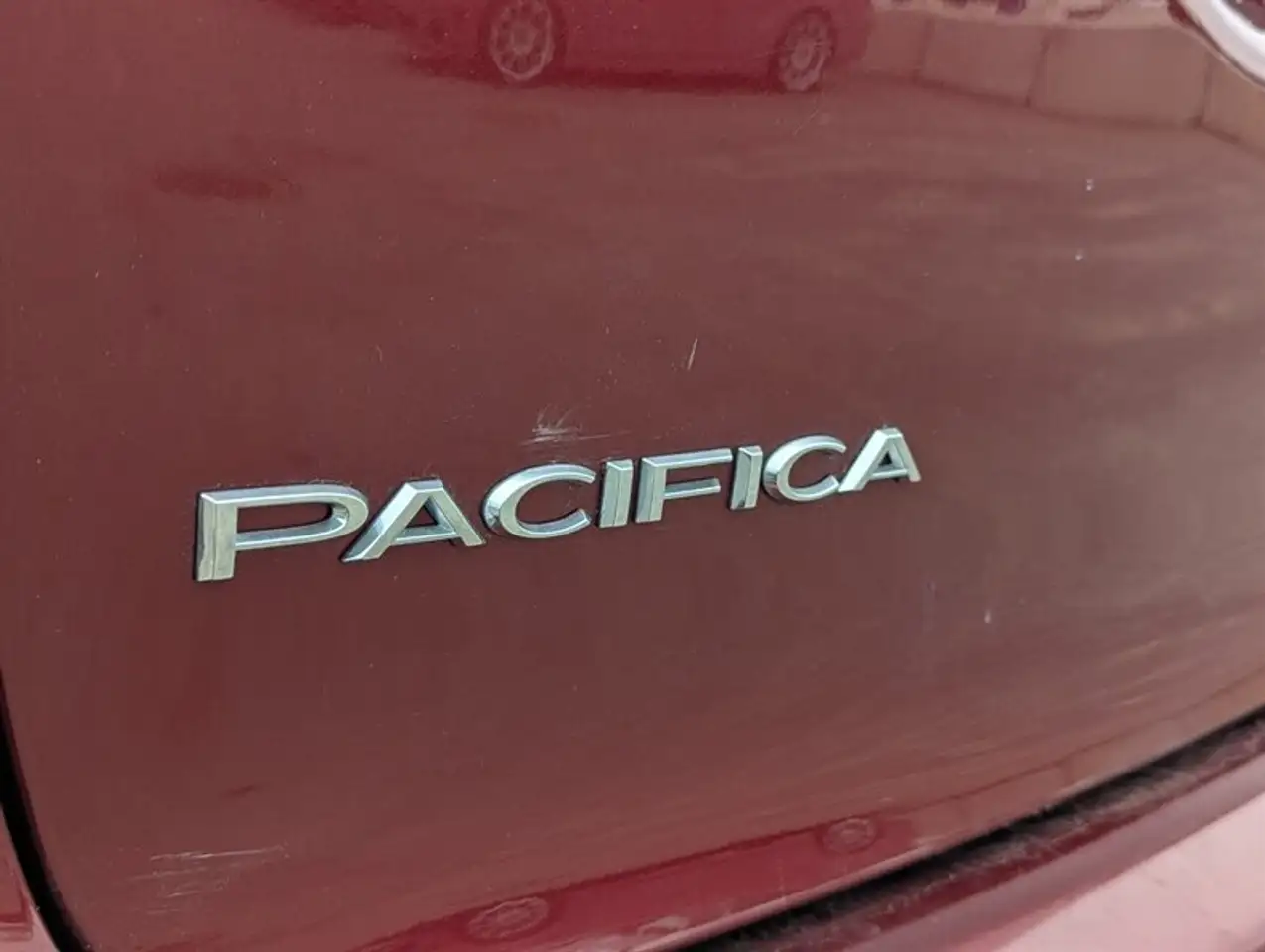 Chrysler Pacifica photo Chrysler Pacifica