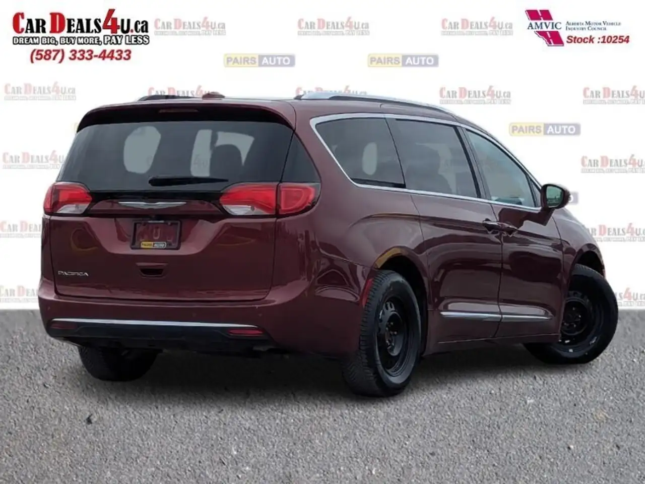 Chrysler Pacifica photo Chrysler Pacifica