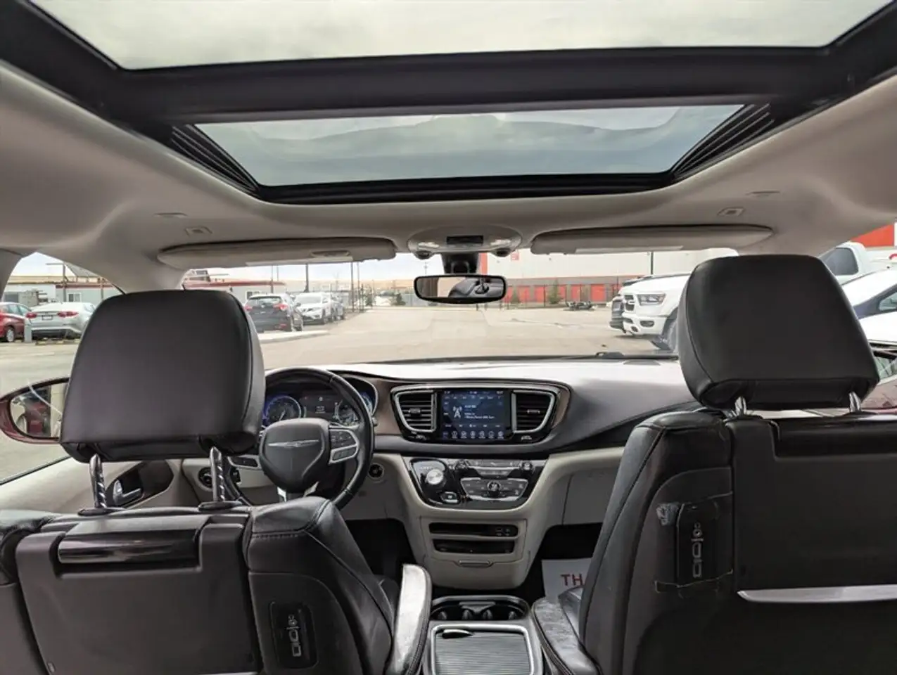 Chrysler Pacifica photo Chrysler Pacifica