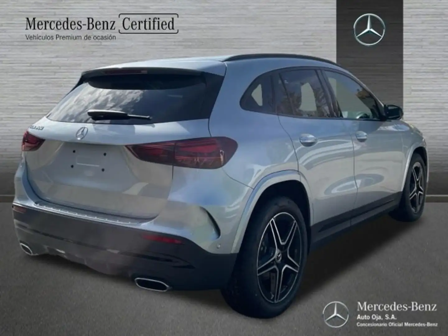 Mercedes-Benz GLA 200 - 2