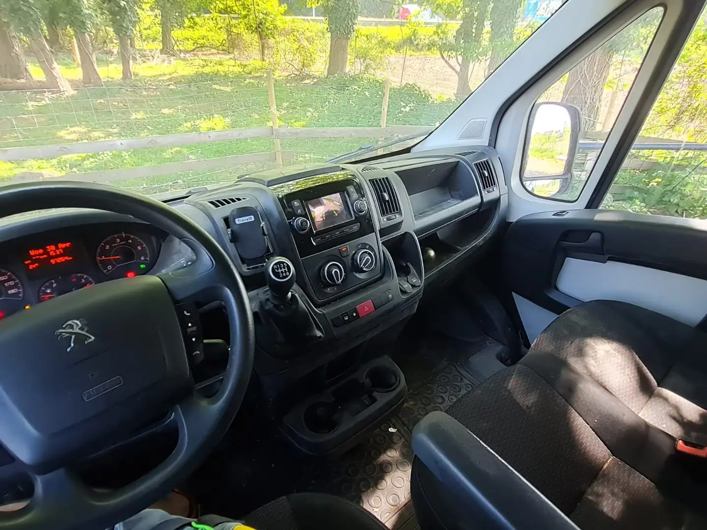 Peugeot Boxer Boxer HDi 335 L2H2 Pro Zwart - 2