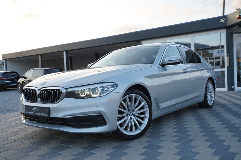 BMW 520 d Lim.*Schiebedach*Soft Close*Kamera*ACC*HUD*