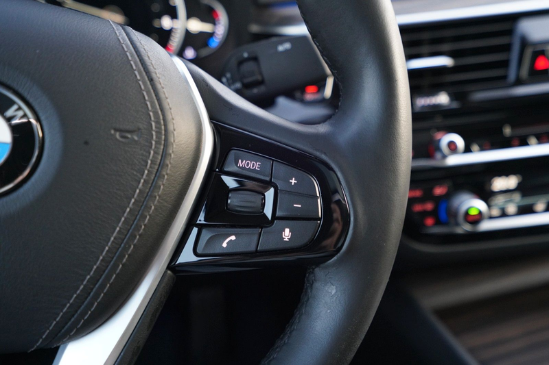 BMW 520 d Lim.*Schiebedach*Soft Close*Kamera*ACC*HUD* — photo 13