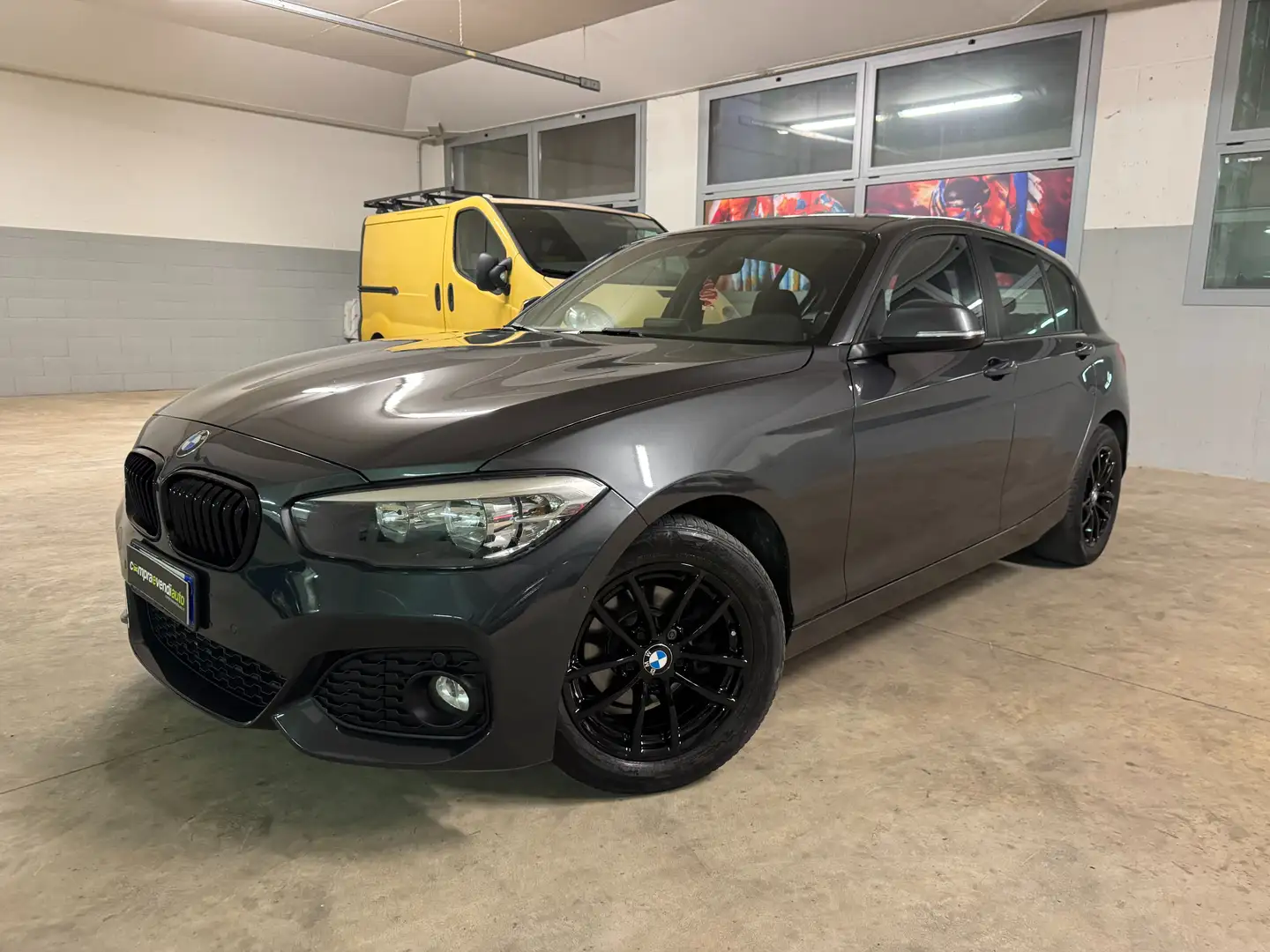 BMW 116 d 5p. Sport Automatica Grigio - 1