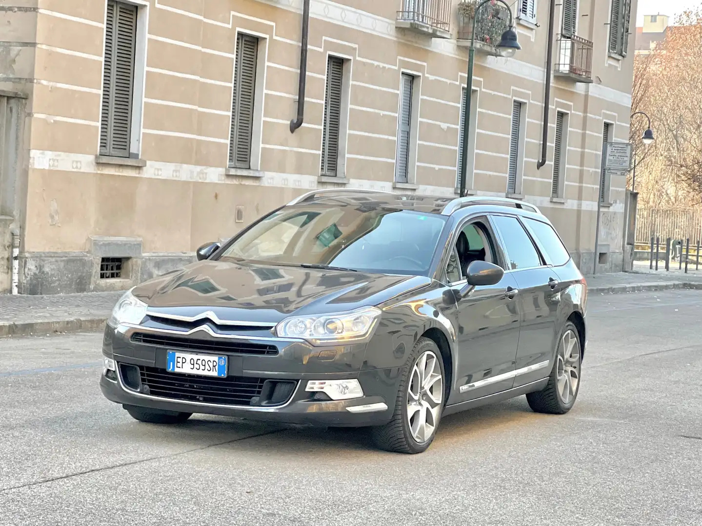 Citroen C5 Tourer 2.2 HDi 204cv aut. Hydractive Executive FL Gris - 1