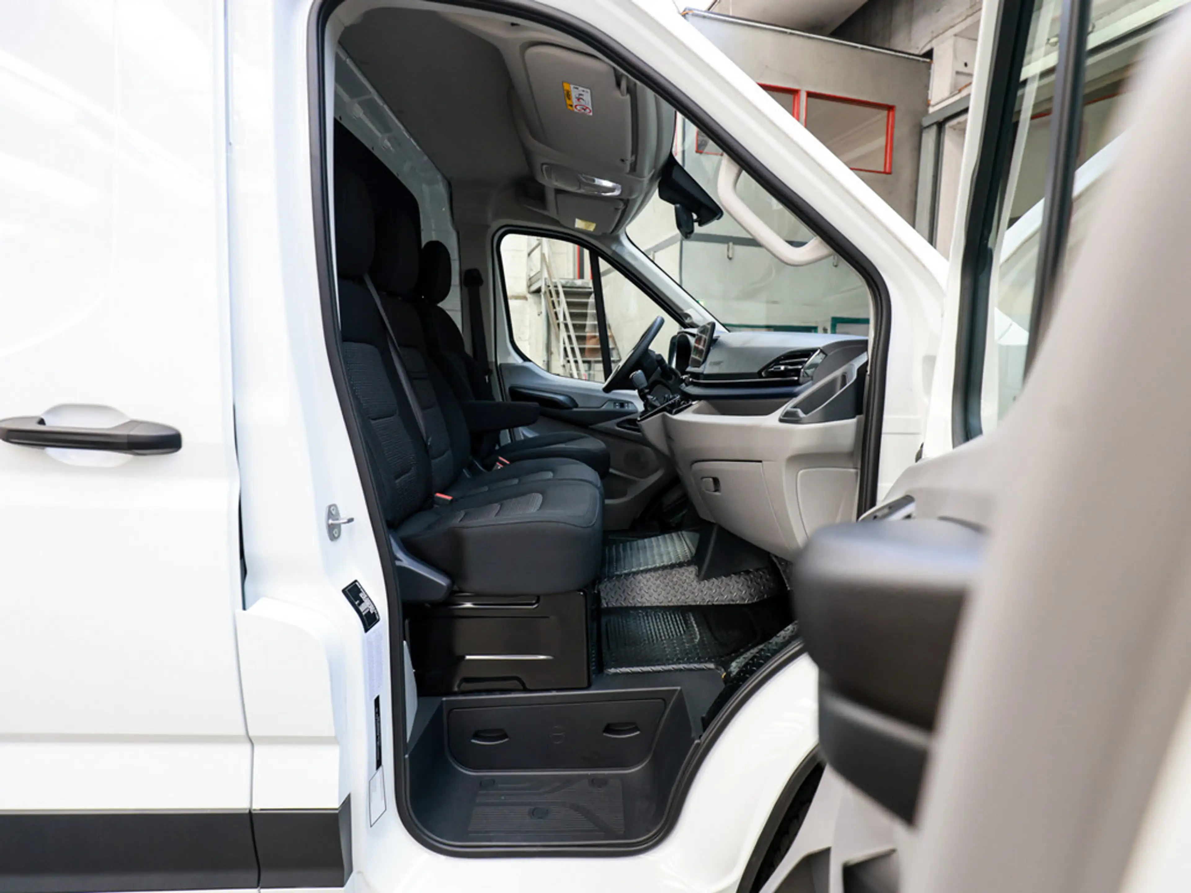Maxus Deliver 9 KA L3H2 Komfort Neues Modell KAMERA — photo 4