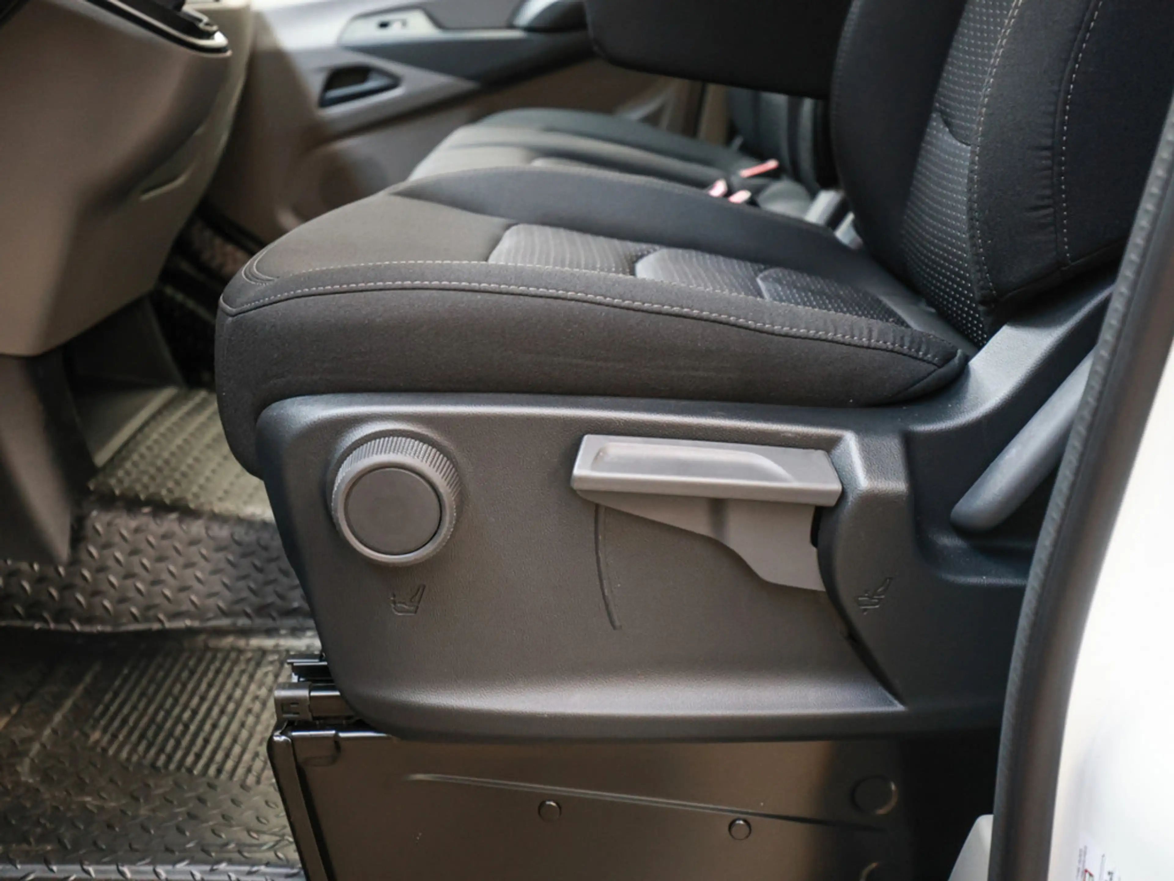 Maxus Deliver 9 KA L3H2 Komfort Neues Modell KAMERA — photo 11