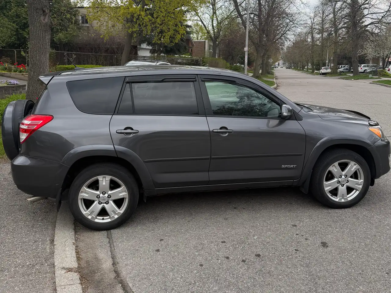 Toyota RAV 4 снимка Toyota RAV 4
